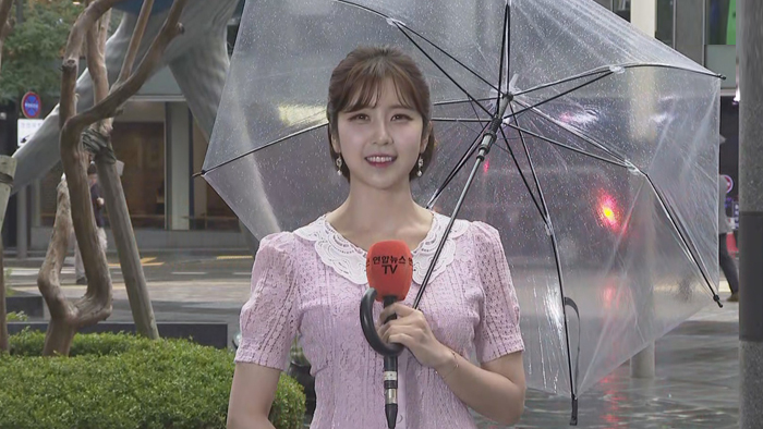 [날씨] 밤낮없는 무더위…오후까지 중부 소나기