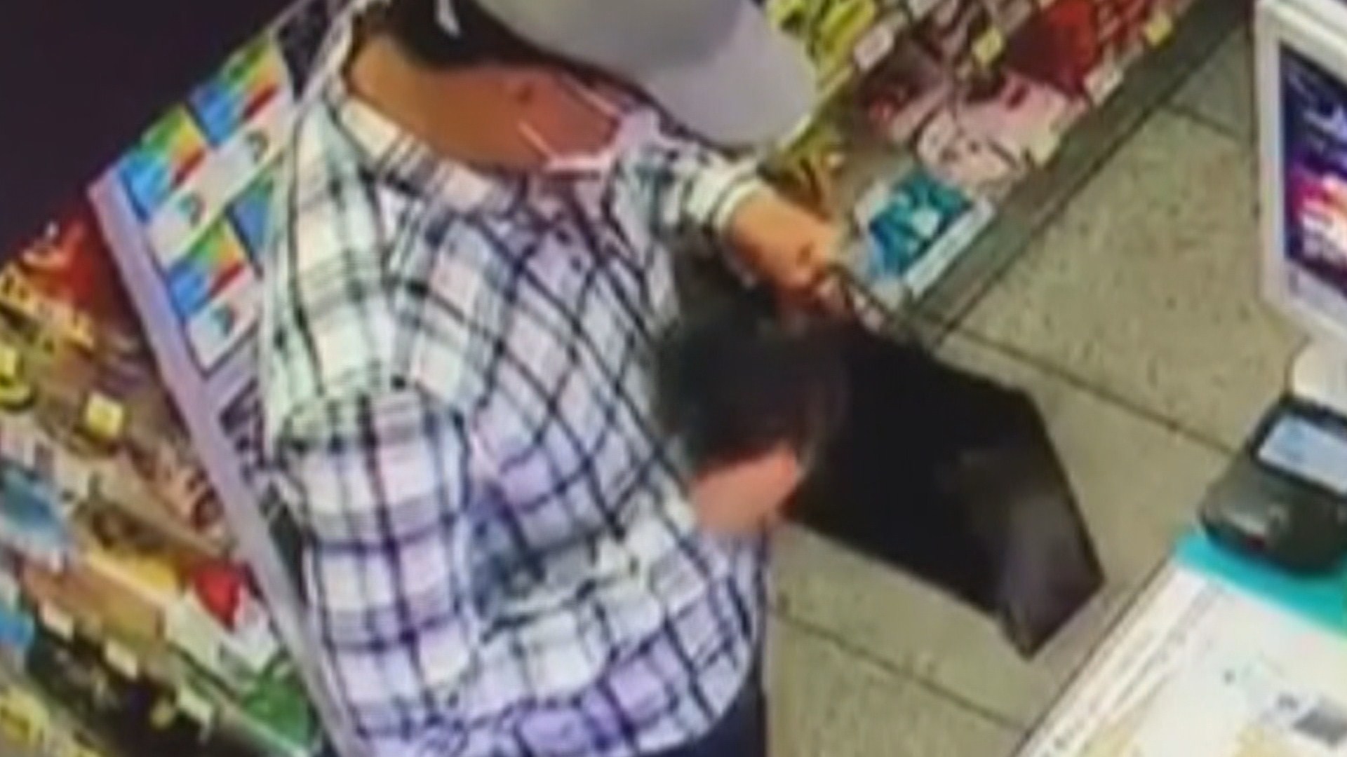 '윤소하 협박범'이 대학 진보단체 간부? 의문 증폭