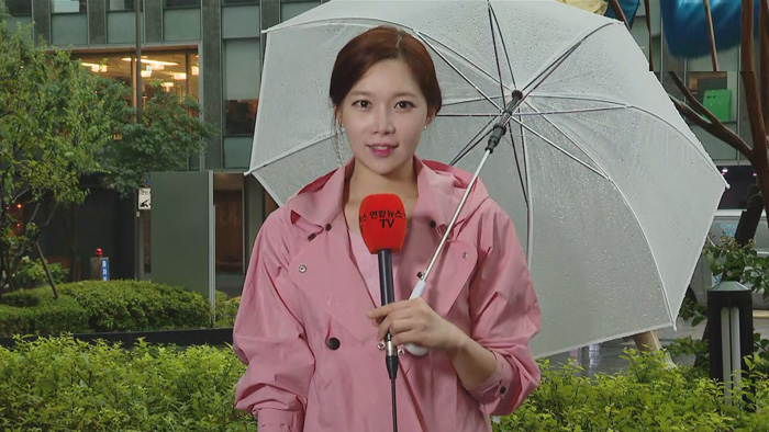[날씨] 수도권 국지성 호우, 내일까지 70㎜…남부 폭염