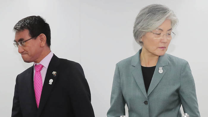 한일 외교<em class='find'>장관</em>회담…45분 동안 입장차만 확인