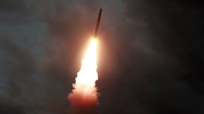 北 "신형 방사포 시험 사격"…軍 "탄도미사일 비행특성"