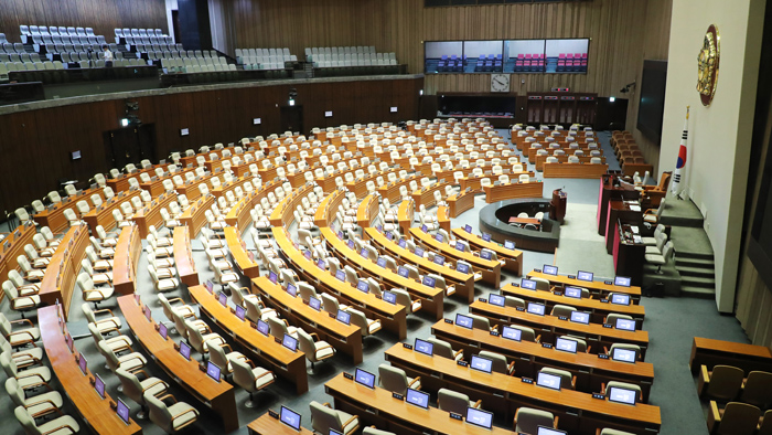 118일 만의 본회의…추경안 막판 줄다리기