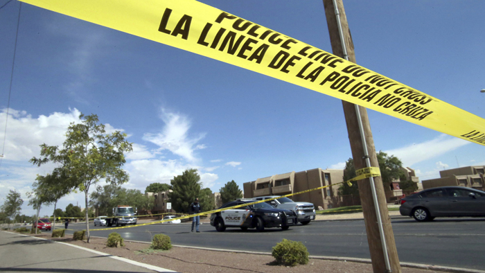 美 텍사스 쇼핑몰서 대형 총기 참사…"20명 사망"