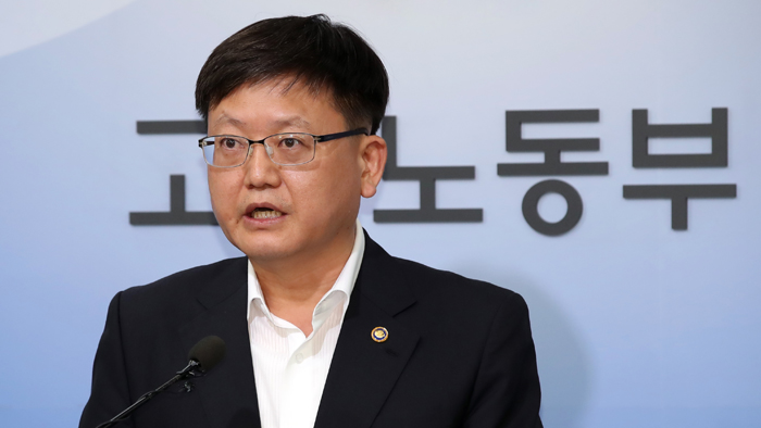 최저임금 8,590원 확정…재심의 안한다