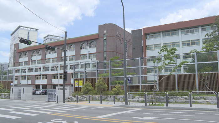 자사고 <em class='find'>소송</em> 예고…"기준ㆍ지표변경 정당성 쟁점"