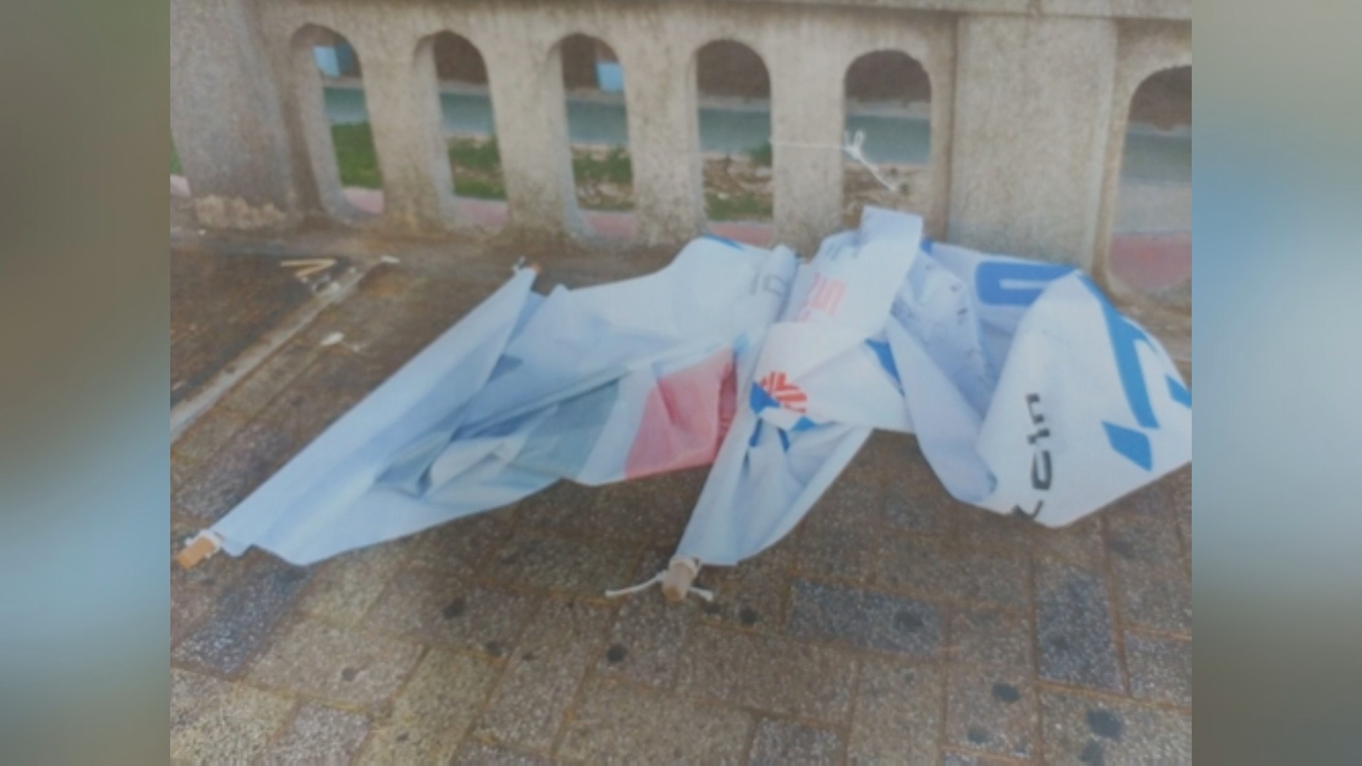 [핫클릭] 부산서 'NO 재팬' 현수막 무더기 훼손 外