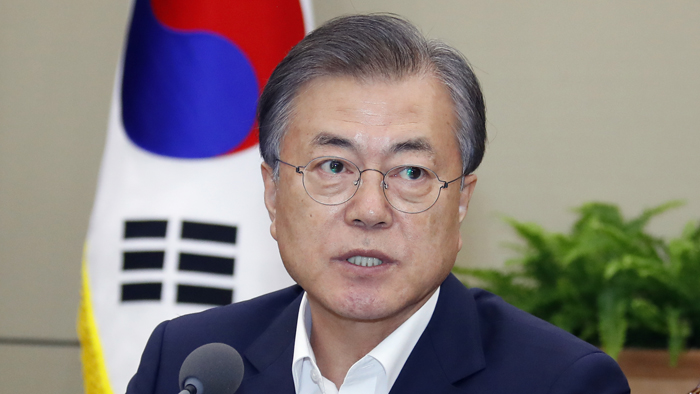 [녹취구성] 문 대통령 "日<em class='find'>에</em> 결연·의연하게 대처…성숙한 시민의식에 감사"