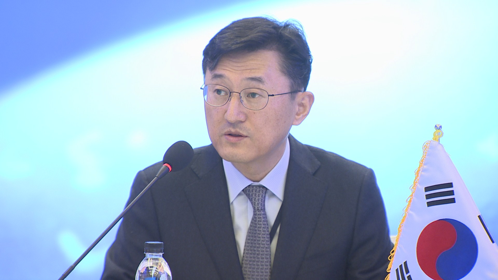 외교차관보·경제조정관 유럽행…G7앞두고 국제 여론전