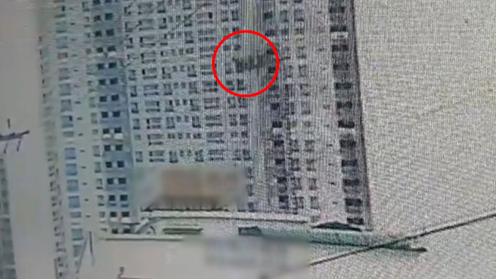 뒤집히며 순식간에 추락…6명 사상 속초 사고 <em class='find'>영상</em>