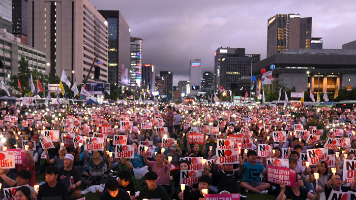 한일 갈등 속 광복절…악천후에도 "NO 아베"