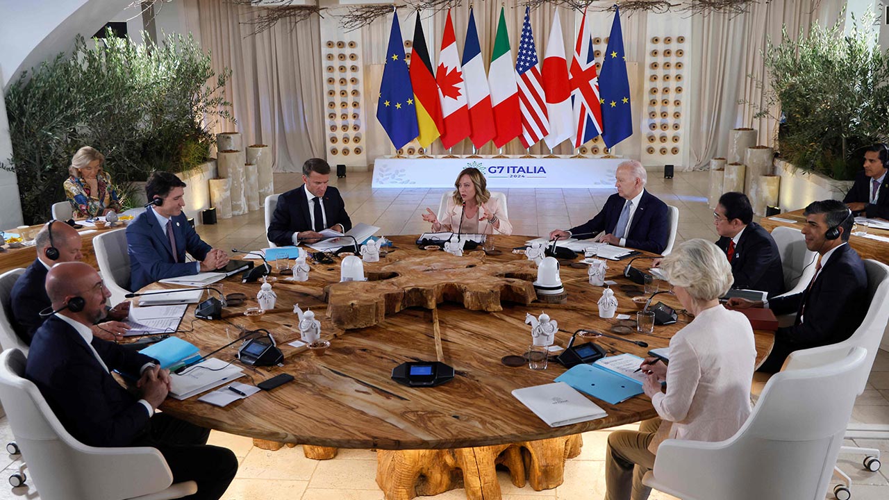 G7, 러 동결자산 활용 우크라 69조원 지원 합의